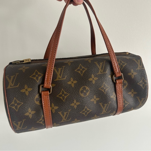 Louis Vuitton Handbags - Louis Vuitton Papillon 26